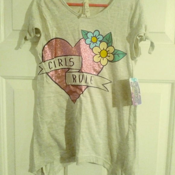 💥4/$20 NEW GIRLS TOP, 10/12 - Picture 1 of 5